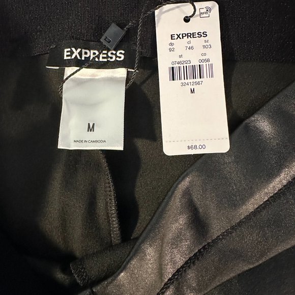 NWT - Express Faux Leather Leggings - Size Medium - Black - Picture 3 of 3